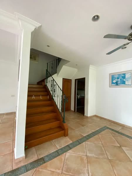 Mount Sinai Avenue, Mount Sinai Avenue, 3 Bedrooms, 3,001 sqft, Semi-Detached House For Rent, by Alice Yap, 23184310 - PropertyGuru.com.sg