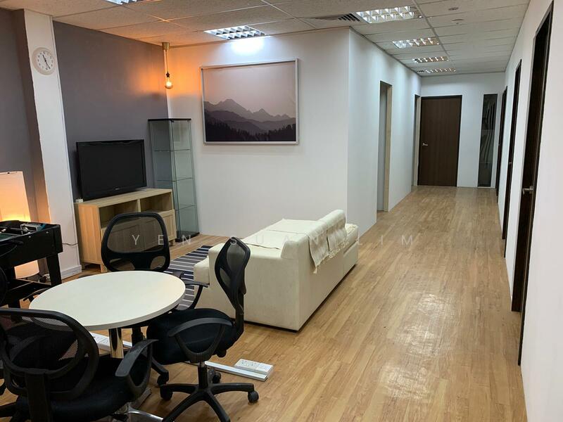 Golden Mile Complex, 5001 Beach Road, 72 sqft, Offices for rent, by Yen