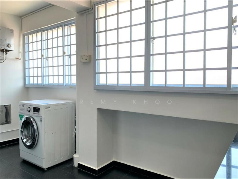 For Rent - 4 Queen's Road