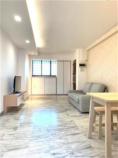 For Rent - 4 Queen's Road