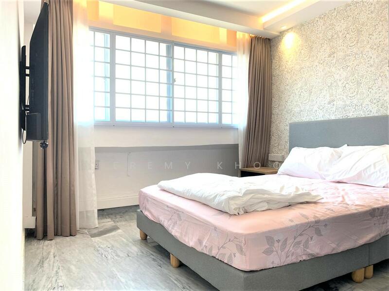 For Rent - 4 Queen's Road