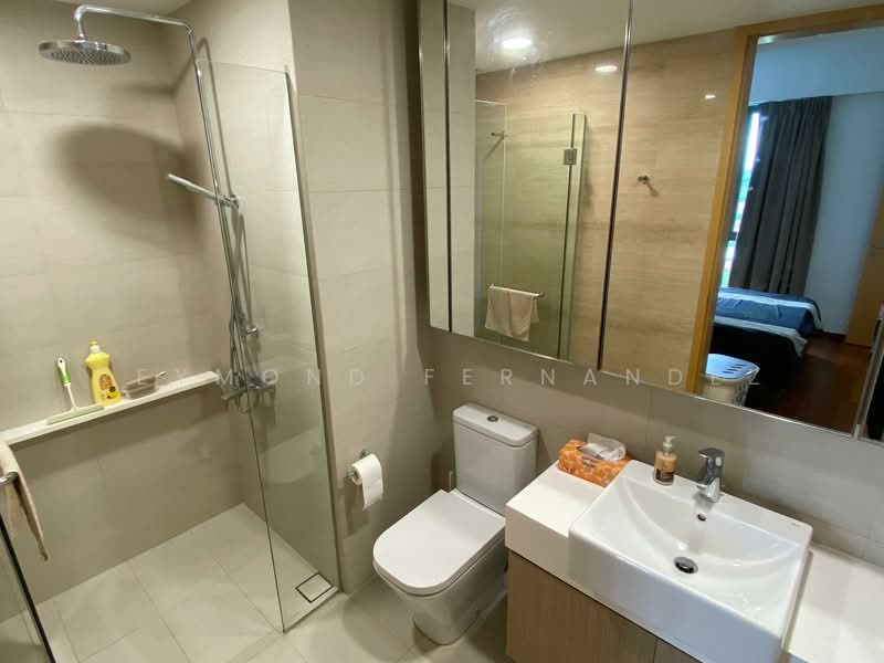Thomson Three, 43 Bright Hill Drive, 2 Bedrooms, 710 sqft, Condominium For Rent, by Reymond Fernandez, 23197470 - Master bedroom toilet - PropertyGuru.com.sg
