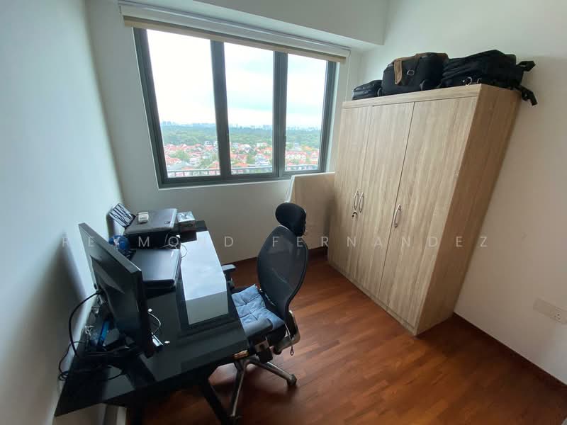 Thomson Three, 43 Bright Hill Drive, 2 Bedrooms, 710 sqft, Condominium For Rent, by Reymond Fernandez, 23197470 - 2nd bedroom - PropertyGuru.com.sg