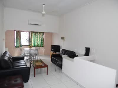 For Rent - 2nd floor for Rent. Looking for single, couple n family with 1/2 small kids.