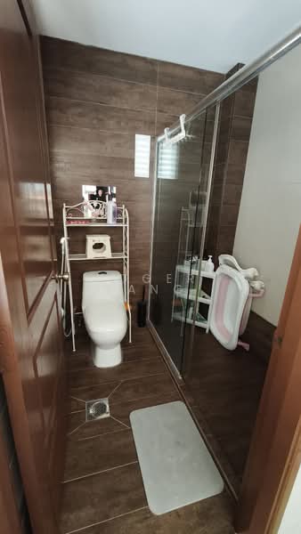 Blair Road, Blair Road, 3 Bedrooms, 2,400 sqft, Conservation House For Rent, by Roger Kang, 23199651 - PropertyGuru.com.sg