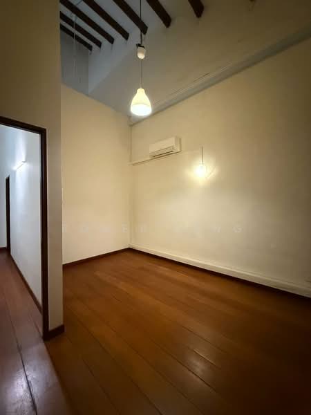 Blair Road, Blair Road, 3 Bedrooms, 2,400 sqft, Conservation House For Rent, by Roger Kang, 23199651 - PropertyGuru.com.sg