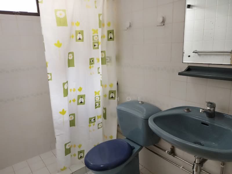 Bayshore Park, 64 Bayshore Road, 2 Bedrooms, 935 sqft, Condominium For Rent, by WT Hoe, 23200096 - PropertyGuru.com.sg