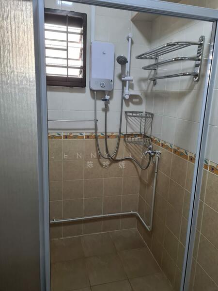 For Rent - 262C Compassvale Street