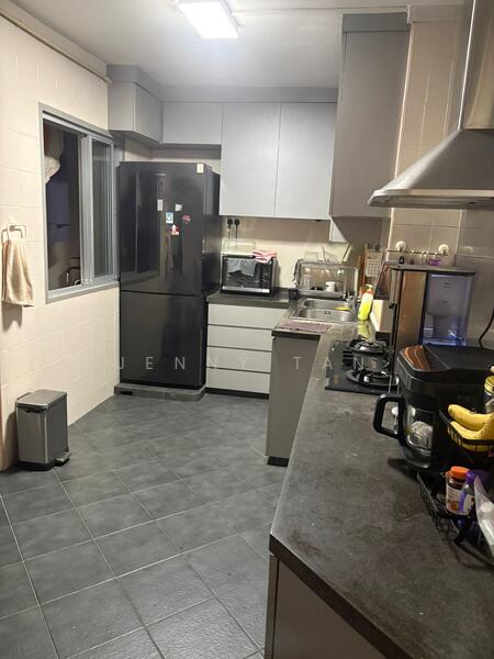 For Rent - 262C Compassvale Street