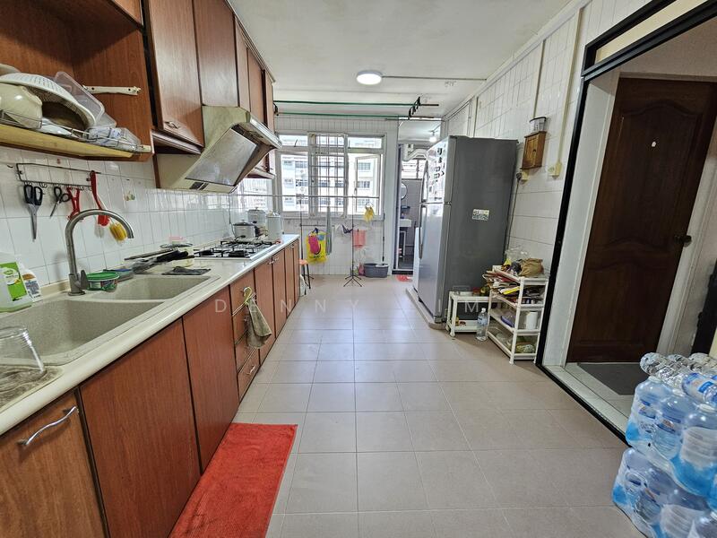 For Rent - 141 Simei Street 2