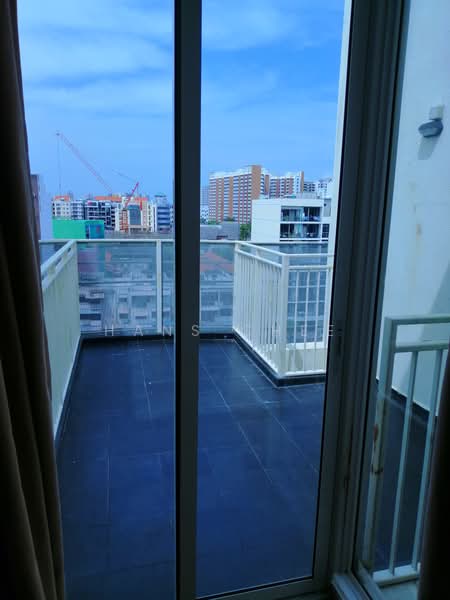 Treasures @ G20, 35 Lorong 20 Geylang, 1 Bedroom, 495 sqft, Condominium For Sale, by Hans Chee, 23212314 - Spacious balcony open to the sky, great for plant lovers! - PropertyGuru.com.sg