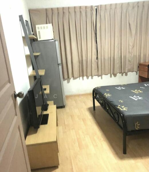 For Rent - Mayo street/Rochor mrt, walk up apartment rooms