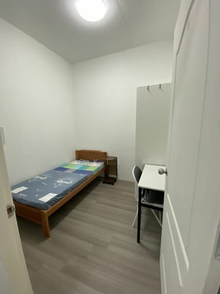 Mayo street/Rochor mrt, walk up apartment rooms, Mayo street., Room Rental, 68 sqft, Shophouse For Rent, by Jackie Aw, 23217096 - PropertyGuru.com.sg
