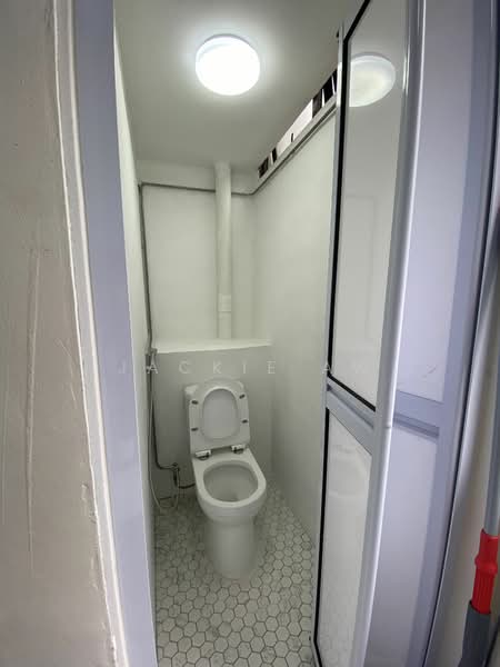 Mayo street/Rochor mrt, walk up apartment rooms, Mayo street., Room Rental, 68 sqft, Shophouse For Rent, by Jackie Aw, 23217096 - PropertyGuru.com.sg