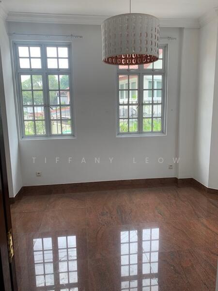 ***THOMSON 3 STY SEMI-D! PARK 3 CARS IN PORCH!, JALAN ANGKLONG ESTATE, 6 Bedrooms, 4,500 sqft, Semi-Detached House For Rent, by Tiffany Leow, 23217636 - PropertyGuru.com.sg