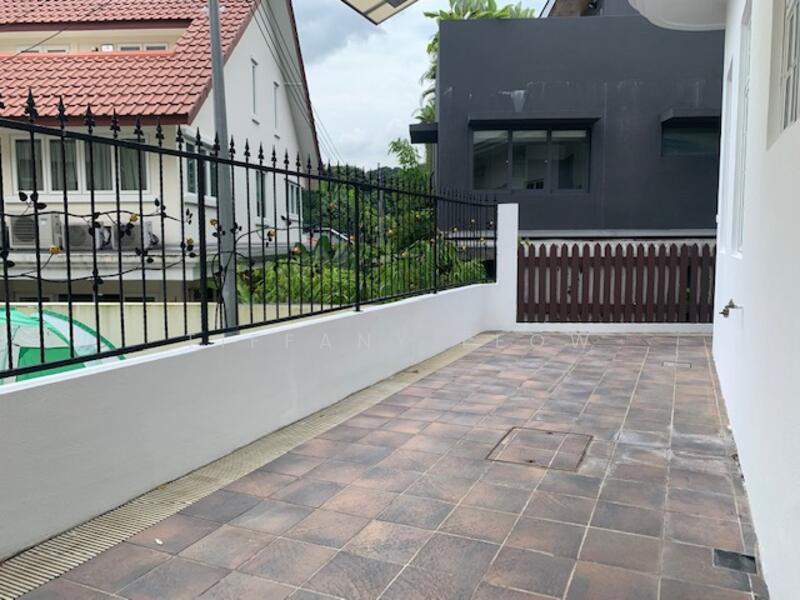 ***THOMSON 3 STY SEMI-D! PARK 3 CARS IN PORCH!, JALAN ANGKLONG ESTATE, 6 Bedrooms, 4,500 sqft, Semi-Detached House For Rent, by Tiffany Leow, 23217636 - PropertyGuru.com.sg