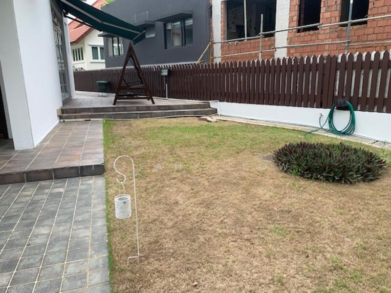 ***THOMSON 3 STY SEMI-D! PARK 3 CARS IN PORCH!, JALAN ANGKLONG ESTATE, 6 Bedrooms, 4,500 sqft, Semi-Detached House For Rent, by Tiffany Leow, 23217636 - PropertyGuru.com.sg