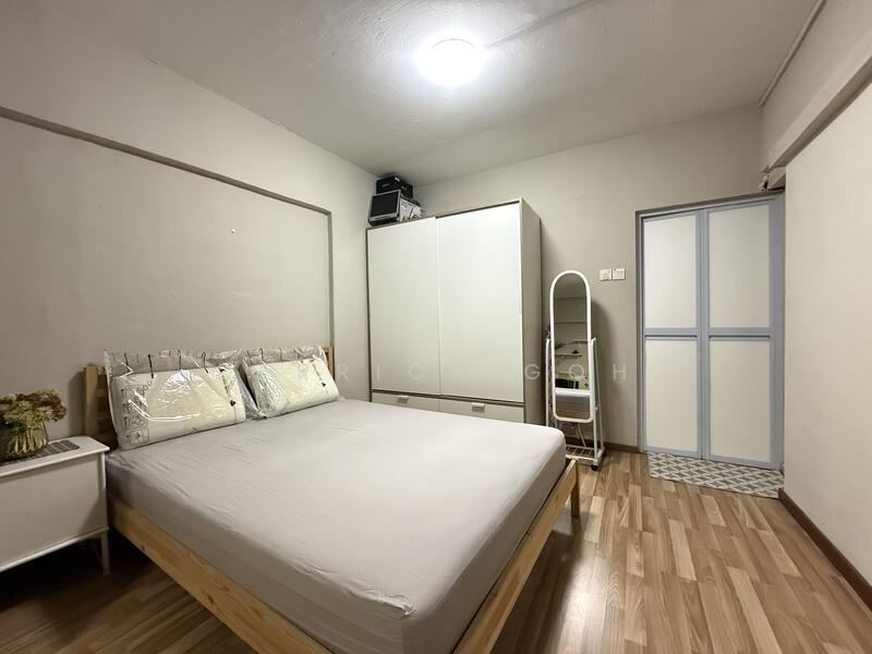 For Rent - 303 Jurong East Street 32