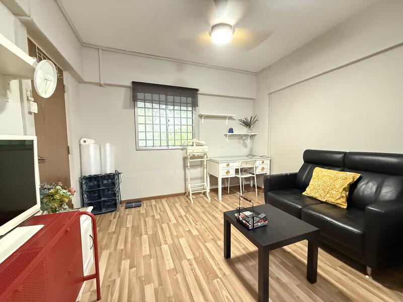 For Rent - 303 Jurong East Street 32