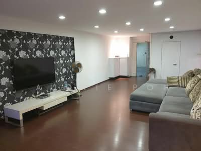 For Rent - 672B Klang Lane