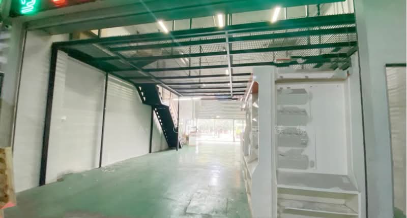 Pioneer Centre, 1 Soon Lee Street, 1,894 sqft, Factory / Workshop (B2) For Sale, by Lisa Ong 王镁侥, 23231046 - CommercialGuru.com.sg