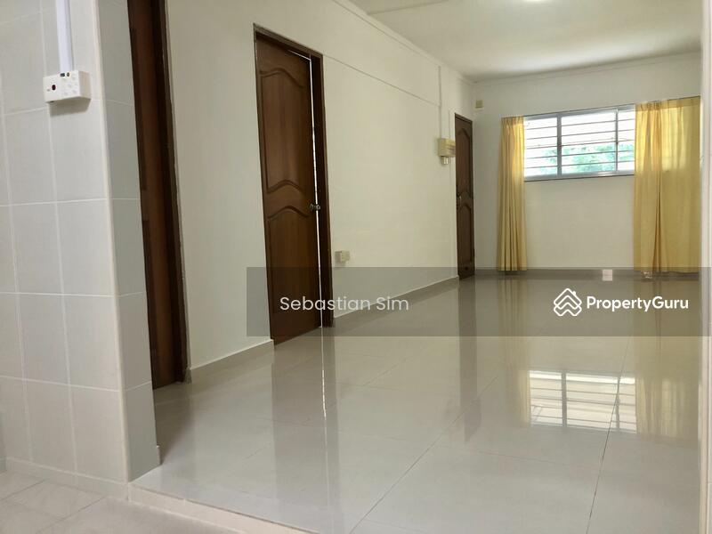 For Rent - 305 Hougang Avenue 5