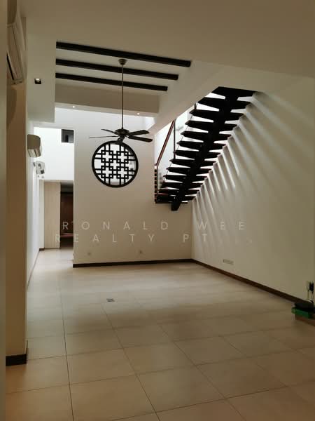 Very beautiful renovated Emerald hill road conservation house. Minutes to Somerset mrt Orchard Road., Emerald Hill Road, 3 Bedrooms, 3,400 sqft, Conservation House For Rent, by RUTH, 23240424 - PropertyGuru.com.sg
