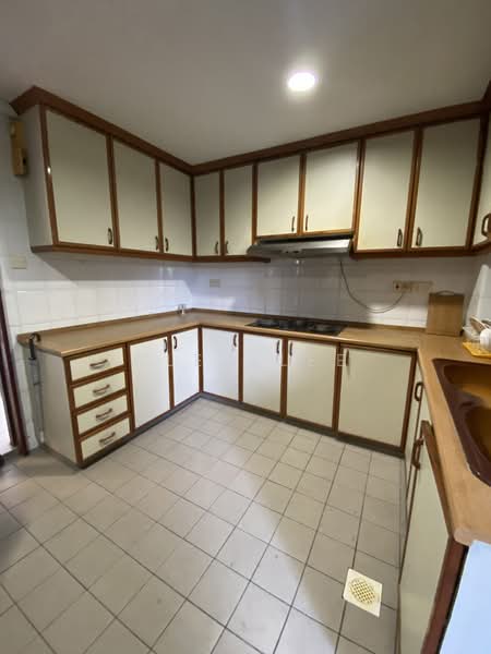 For Rent - Fragrance Court