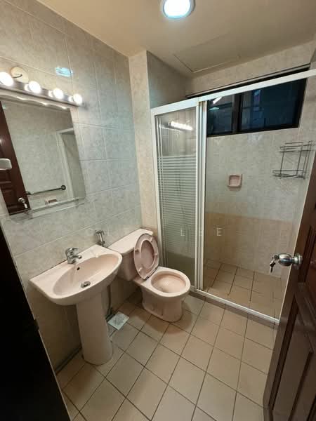 For Rent - Fragrance Court