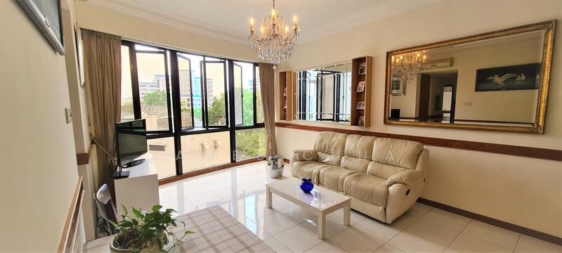 Seasons Park Condominium For Sale at S$ 1,500,000 | PropertyGuru Singapore