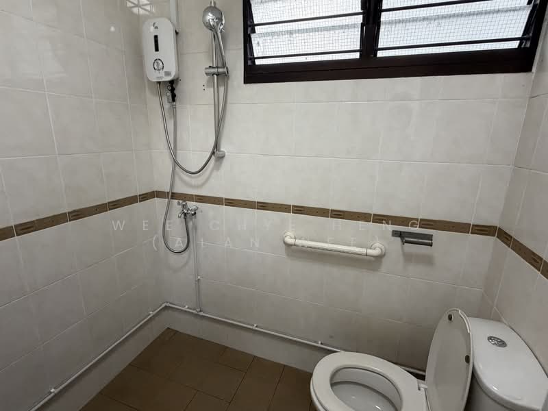 177 Bukit Batok West Avenue 8, 177 Bukit Batok West Avenue 8, 2 Bedrooms, 732 sqft, HDB Flat For Rent, by Wee Chye Heng (Alan Wee), 23249200 - PropertyGuru.com.sg