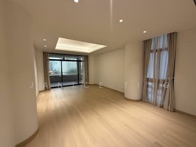 For Rent - The Colonnade