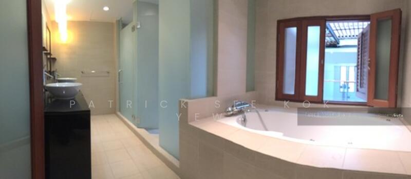 Emerald Hill Conservation Area, Emerald Hill Road, 4 Bedrooms, 4,200 sqft, Conservation House For Rent, by Patrick See Kok Yew, 23254383 - Master Bathroom - PropertyGuru.com.sg