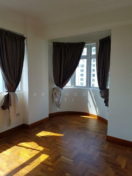 For Rent - La Crystal