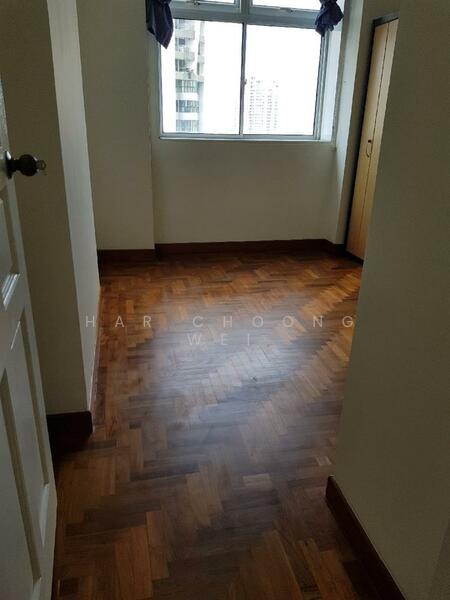 For Rent - La Crystal