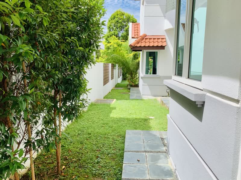 Branksome Detached House D16, Branksome Road, 4 Bedrooms, 5,500 sqft, Detached House For Rent, by Elaine Goh, 23263237 - PropertyGuru.com.sg