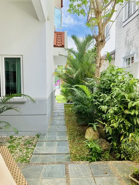 Branksome Detached House D16, Branksome Road, 4 Bedrooms, 5,500 sqft, Detached House For Rent, by Elaine Goh, 23263237 - PropertyGuru.com.sg