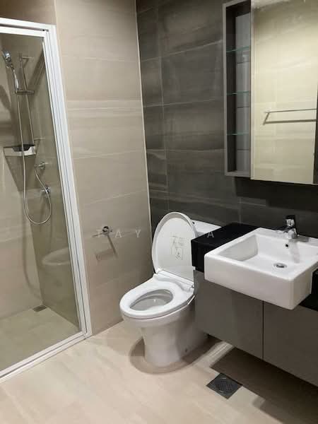 Rezi 35, 20 Lorong 35 Geylang, 2 Bedrooms, 850 sqft, Condominium For Rent, by Tay C A, 23264667 - PropertyGuru.com.sg