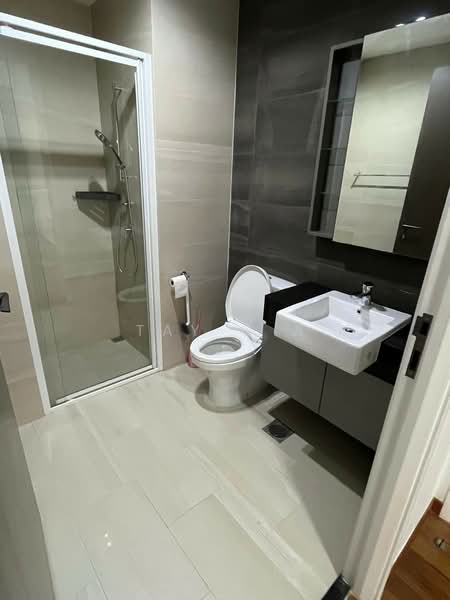 Rezi 35, 20 Lorong 35 Geylang, 2 Bedrooms, 850 sqft, Condominium For Rent, by Tay C A, 23264667 - PropertyGuru.com.sg