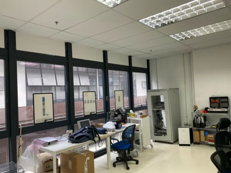 Wcega Plaza, 1 Bukit Batok Crescent, 2,605 sqft, Light Industrial (B1) For Sale, by Joe Ng, 23265199 - CommercialGuru.com.sg