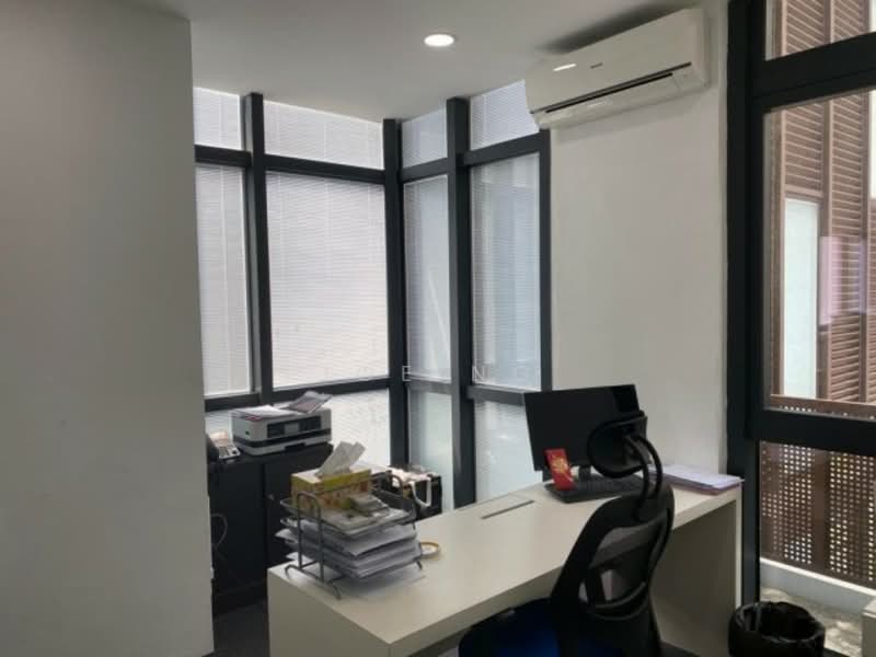 Wcega Plaza, 1 Bukit Batok Crescent, 2,605 sqft, Light Industrial (B1) For Sale, by Joe Ng, 23265199 - CommercialGuru.com.sg