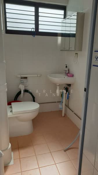 409 Pandan Gardens, 409 Pandan Gardens, 2 Bedrooms, 1,044 sqft, HDB Flat For Rent, by Sharlene Tan, 23271750 - PropertyGuru.com.sg