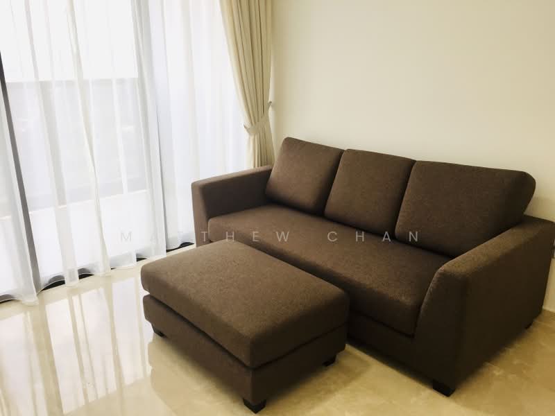 Commonwealth Towers, 230 Commonwealth Avenue, 3 Bedrooms, 1,055 sqft, Condominium For Rent, by Matthew Chan, 23272381 - Comfy couch! - PropertyGuru.com.sg