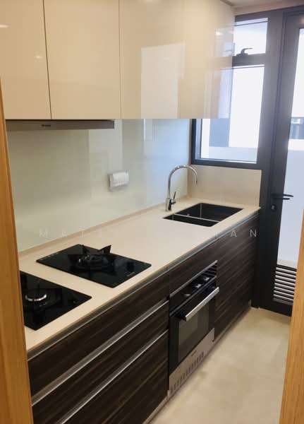 Commonwealth Towers, 230 Commonwealth Avenue, 3 Bedrooms, 1,055 sqft, Condominium For Rent, by Matthew Chan, 23272381 - Fully equipped kitchen - PropertyGuru.com.sg