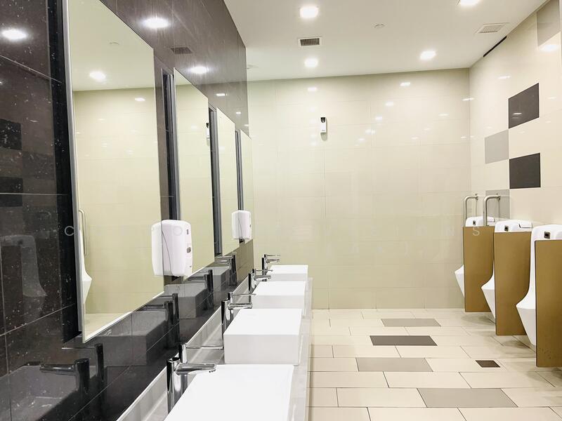 NO FRILLS BP OFFICE Lift Lobby Frontage. Self Contained Foodcourt, Gym, Cafe. Off Kaki Bt. Bedok, Size: 3000/5000/9000, 14000~30k sqft CONTACT: +6596881177  Adrian.Koh@corporatevisions.com.sg, 5,200 sqft, Business / Science Park For Rent, by ADRIAN, 23280527 - CommercialGuru.com.sg