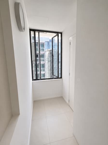 Rhapsody on Mount Elizabeth, 16 Mount Elizabeth, 2 Bedrooms, 1,044 sqft, Apartment For Sale, by Shane Yeo, 23281301 - Yard - PropertyGuru.com.sg
