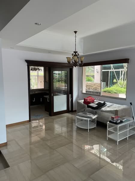 For Rent - Summer Villas