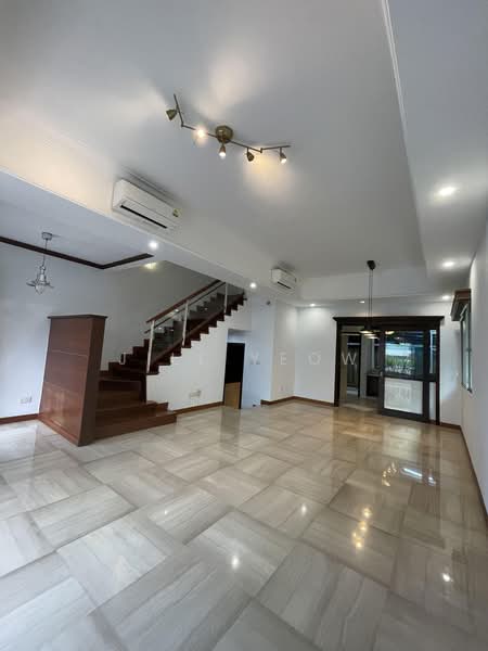 Summer Villas, 73 Gerald Drive, 5 Bedrooms, 3,617 sqft, Cluster House For Rent, by Jill Yeow, 23284148 - PropertyGuru.com.sg