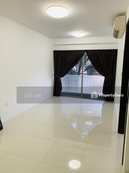 Wide Space Living Area