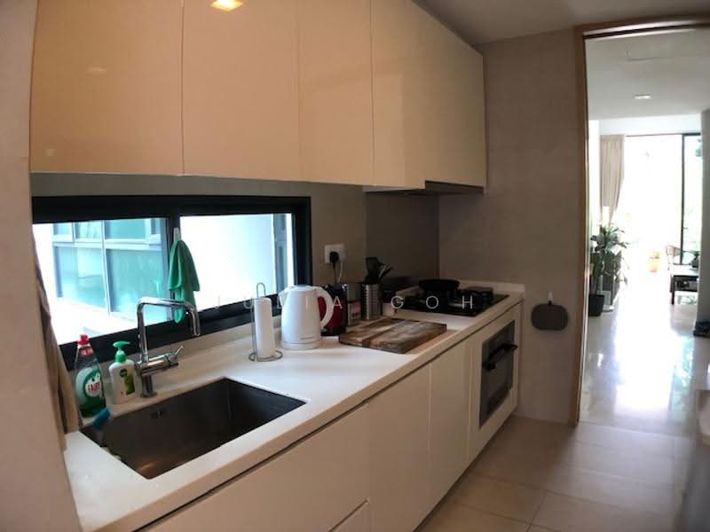 Parvis, 18 Holland Hill, Tanglin / Holland / Bukit Timah, 2 Bedrooms, 1,195 sqft, Condominium For Rent, by Julia Goh, 23286329 - PropertyGuru.com.sg